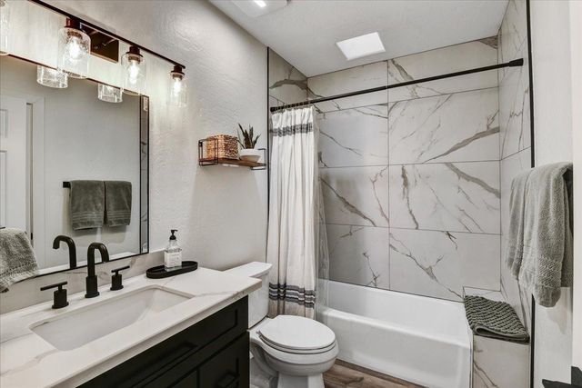 4830 N 65th Street 113, Scottsdale, AZ 85251