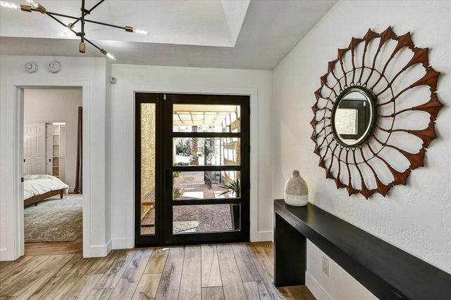 4830 N 65th Street 113, Scottsdale, AZ 85251
