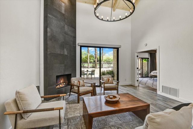 4830 N 65th Street 113, Scottsdale, AZ 85251