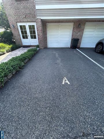 200 Central Park Place, Ramsey, NJ 07446