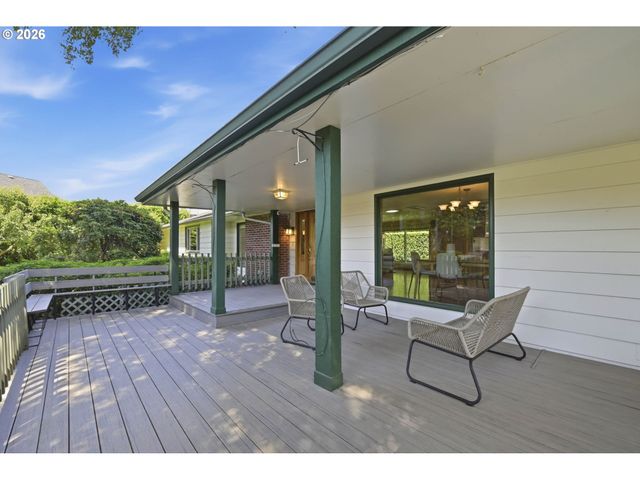 3000 GILHAM Rd, Eugene, OR 97408