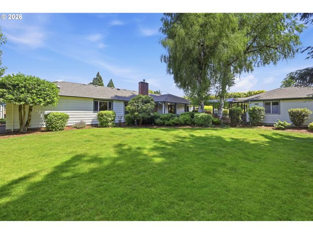 3000 GILHAM Rd, Eugene, OR 97408