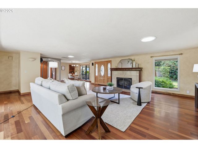 3000 GILHAM Rd, Eugene, OR 97408