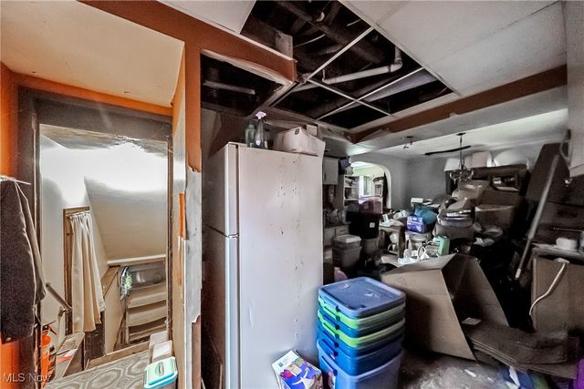 6815 Ridgewood Avenue, Parma, OH 44129