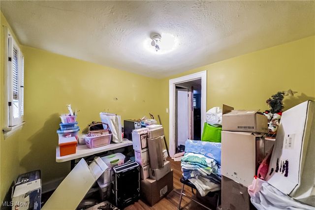 6815 Ridgewood Avenue, Parma, OH 44129