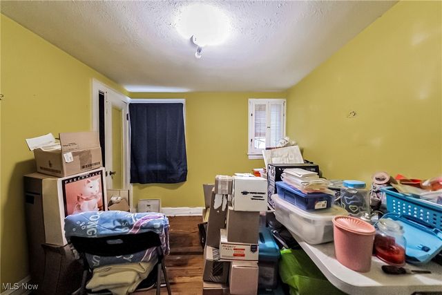 6815 Ridgewood Avenue, Parma, OH 44129