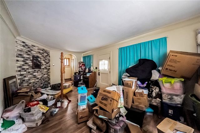 6815 Ridgewood Avenue, Parma, OH 44129