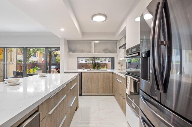 2771 NE 164th Street 12, North Miami Beach, FL 33160