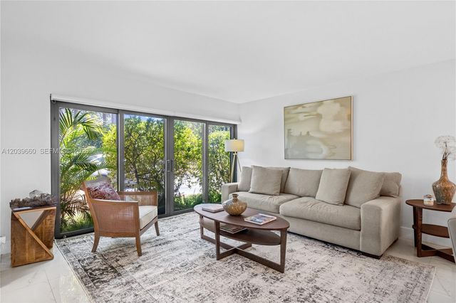 2771 NE 164th Street 12, North Miami Beach, FL 33160