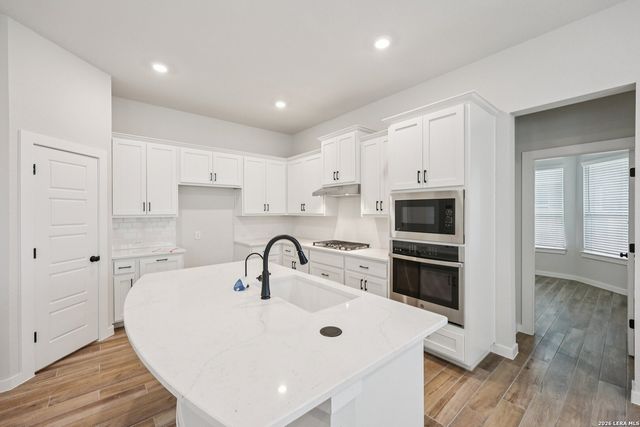 1858 Pining, New Braunfels, TX 78132