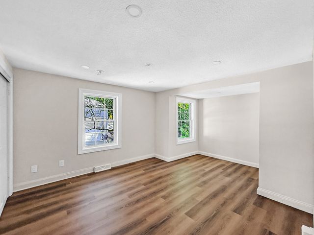 89 Goodale St, Haverhill, MA 01830