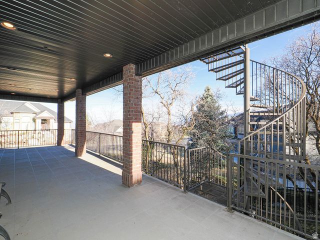 515 E TANGLEWOOD LOOP, North Salt Lake, UT 84054