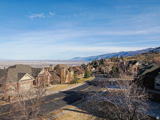 515 E TANGLEWOOD LOOP, North Salt Lake, UT 84054