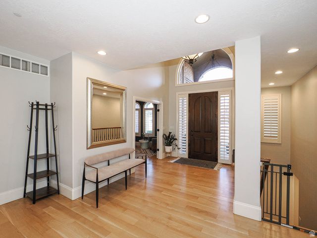 515 E TANGLEWOOD LOOP, North Salt Lake, UT 84054