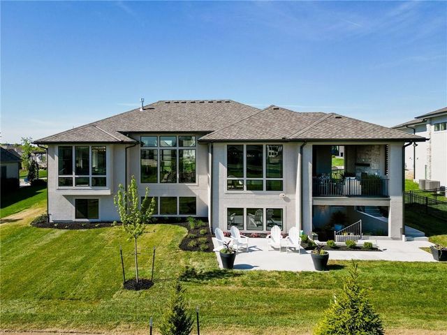 13701 W Guilford Road, Leawood, KS 66224