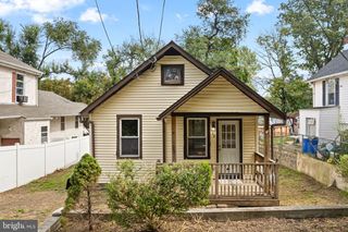 309 S LOWELL AVE, Bellmawr, NJ 08031