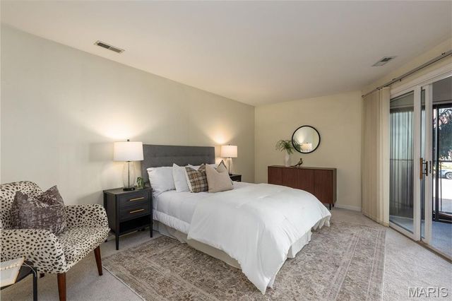 4554 Laclede Avenue 107, St Louis, MO 63108