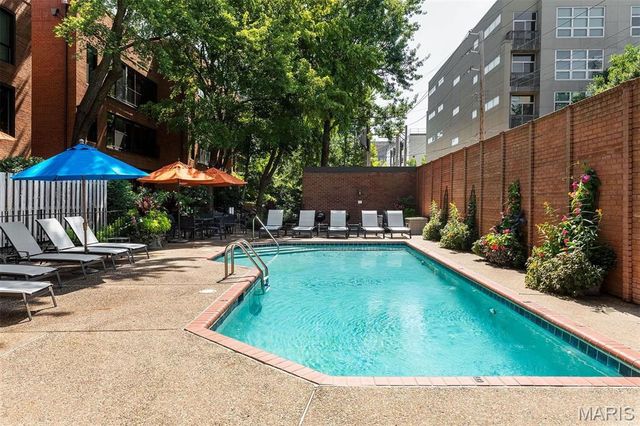 4554 Laclede Avenue 107, St Louis, MO 63108