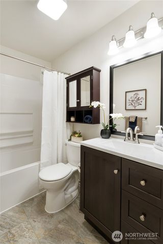 319 4th Avenue SE, Puyallup, WA 98372