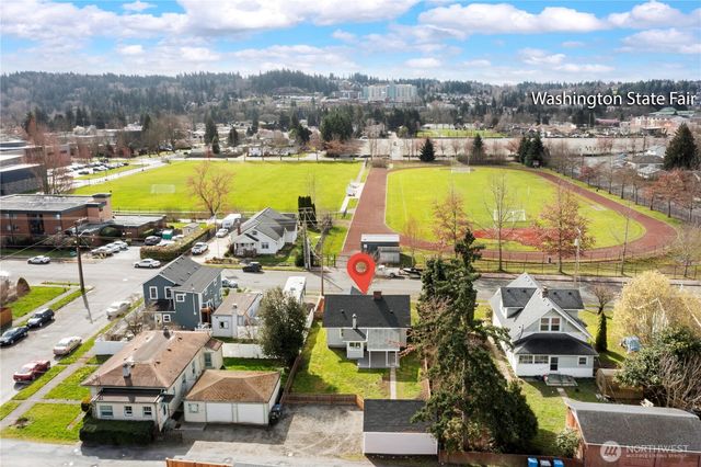 319 4th Avenue SE, Puyallup, WA 98372