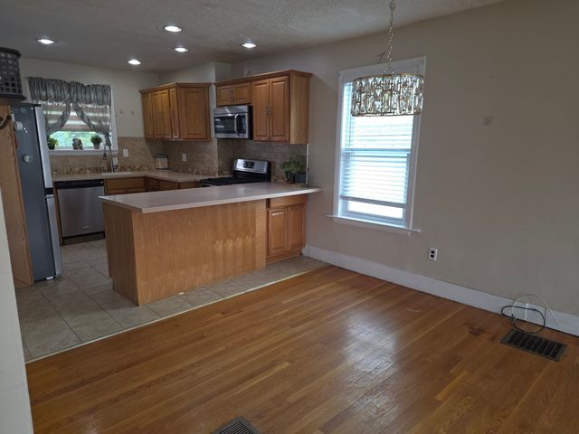120 Woodrow Ave, Boston, MA 02124