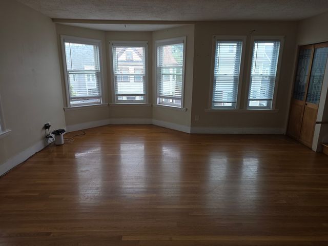 120 Woodrow Ave, Boston, MA 02124