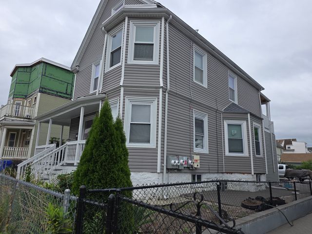 120 Woodrow Ave, Boston, MA 02124