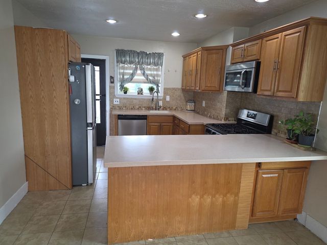 120 Woodrow Ave, Boston, MA 02124