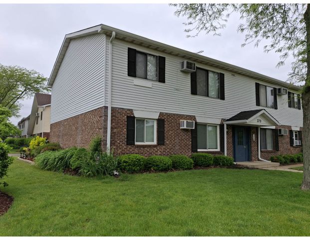 370 Echo Lane 3, Aurora, IL 60504