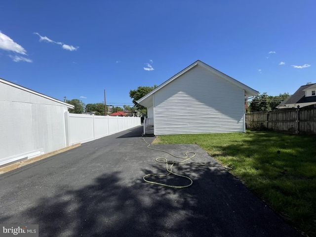 309 PROGRESS ST, Fredericksburg, VA 22401