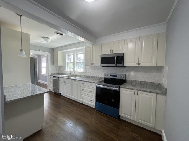 309 PROGRESS ST, Fredericksburg, VA 22401