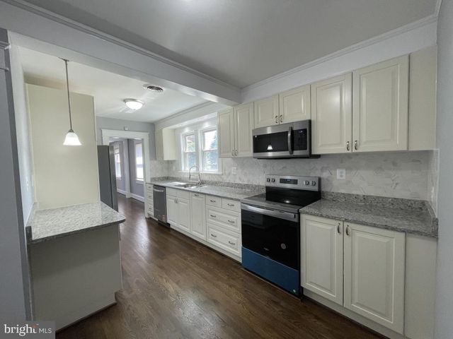 309 PROGRESS ST, Fredericksburg, VA 22401