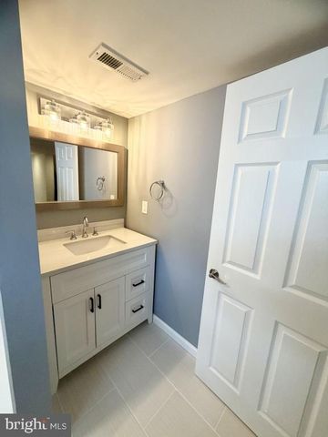 309 PROGRESS ST, Fredericksburg, VA 22401