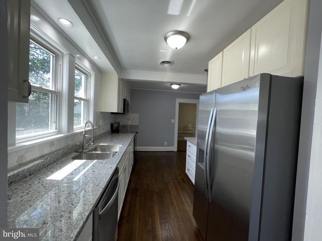 309 PROGRESS ST, Fredericksburg, VA 22401