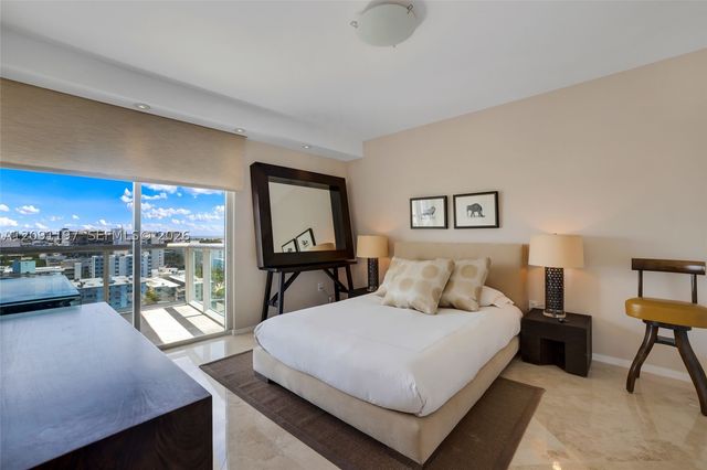 10 Venetian Way 1404, Miami Beach, FL 33139