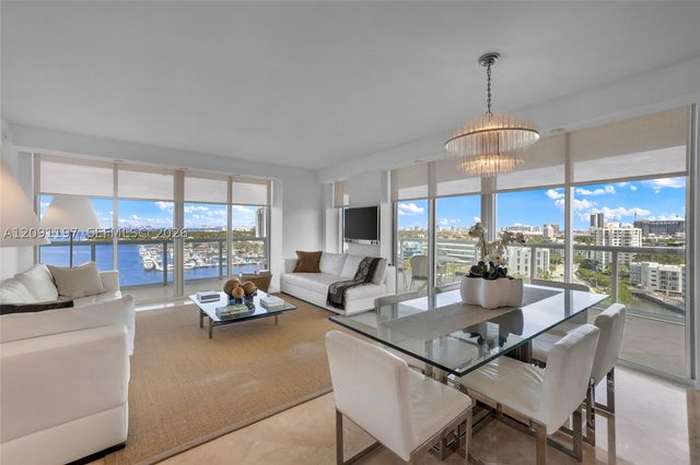 10 Venetian Way 1404, Miami Beach, FL 33139