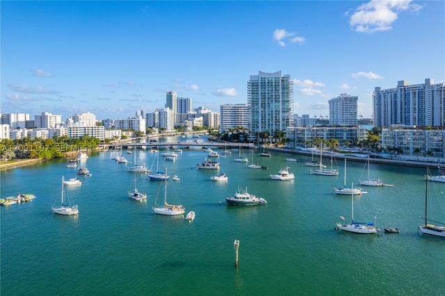 10 Venetian Way 1404, Miami Beach, FL 33139