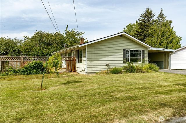 188 SW 8th Avenue, Oak Harbor, WA 98277