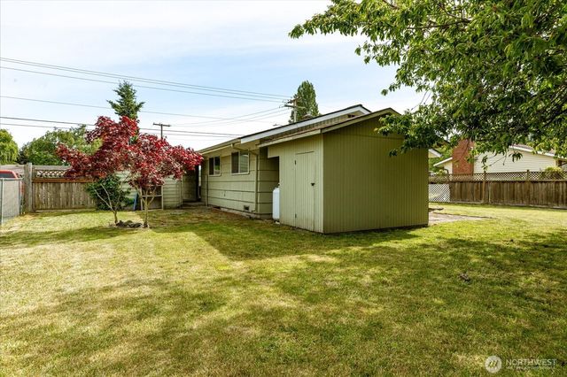 188 SW 8th Avenue, Oak Harbor, WA 98277