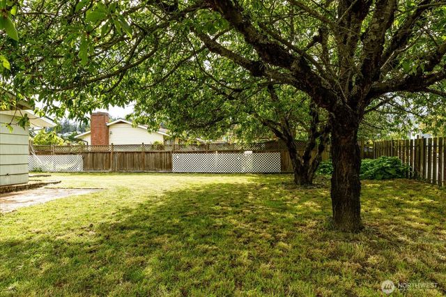 188 SW 8th Avenue, Oak Harbor, WA 98277
