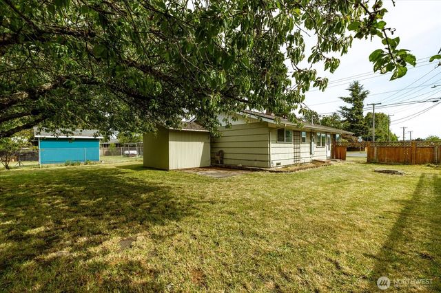 188 SW 8th Avenue, Oak Harbor, WA 98277