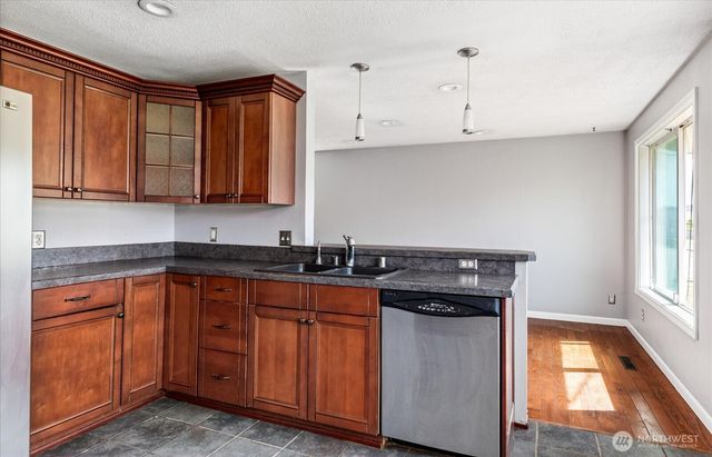 188 SW 8th Avenue, Oak Harbor, WA 98277