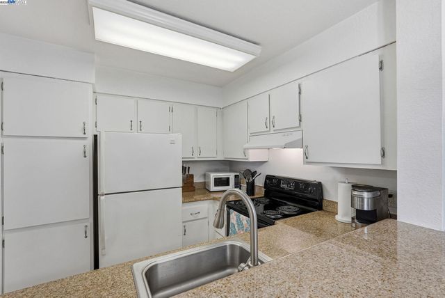 39149 Guardino Dr 247, Fremont, CA 94538