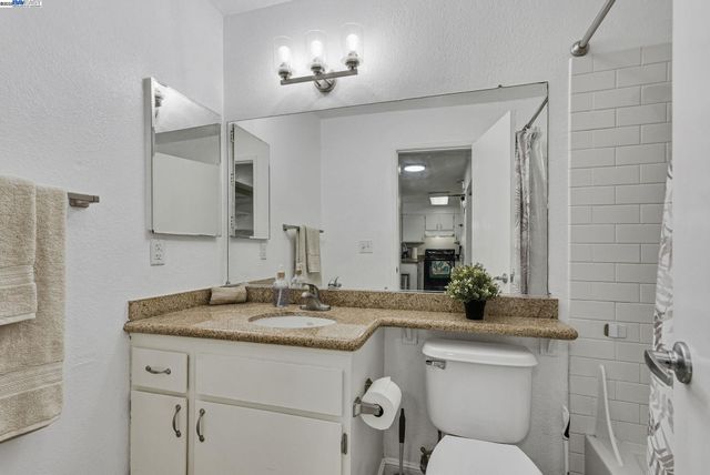 39149 Guardino Dr 247, Fremont, CA 94538