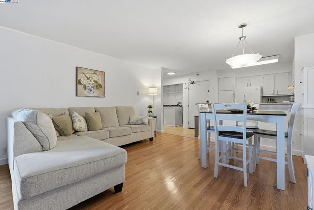 39149 Guardino Dr 247, Fremont, CA 94538