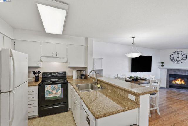 39149 Guardino Dr 247, Fremont, CA 94538