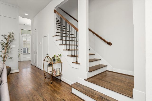 2609 Riverside Drive E, Houston, TX 77004