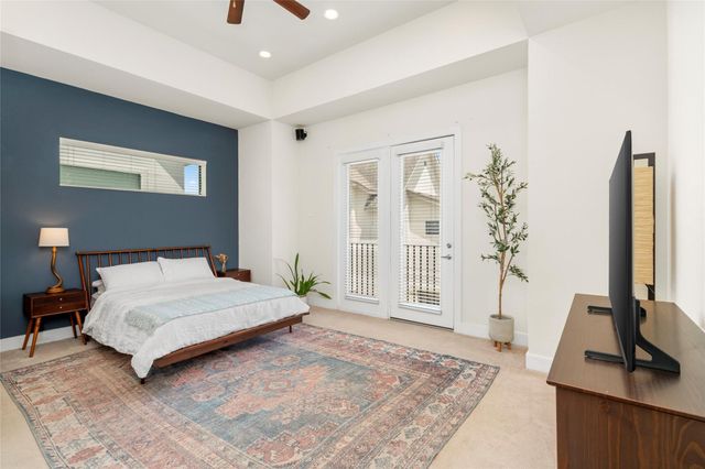 2609 Riverside Drive E, Houston, TX 77004