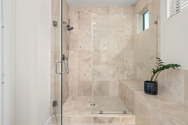 2609 Riverside Drive E, Houston, TX 77004