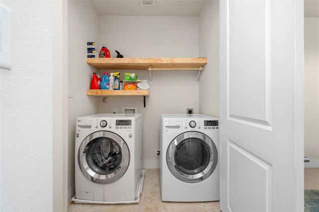 2609 Riverside Drive E, Houston, TX 77004